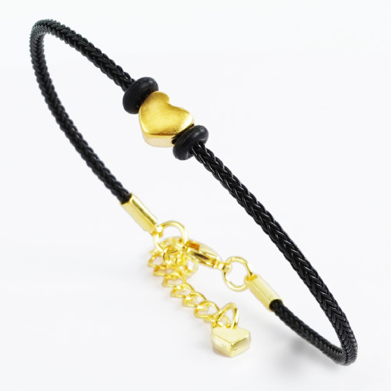 ข้อมือหัวใจ (สีดำ)